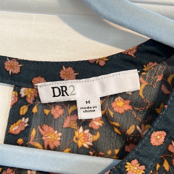 DR2 Medium shear bohemian top - Picture 3 of 10